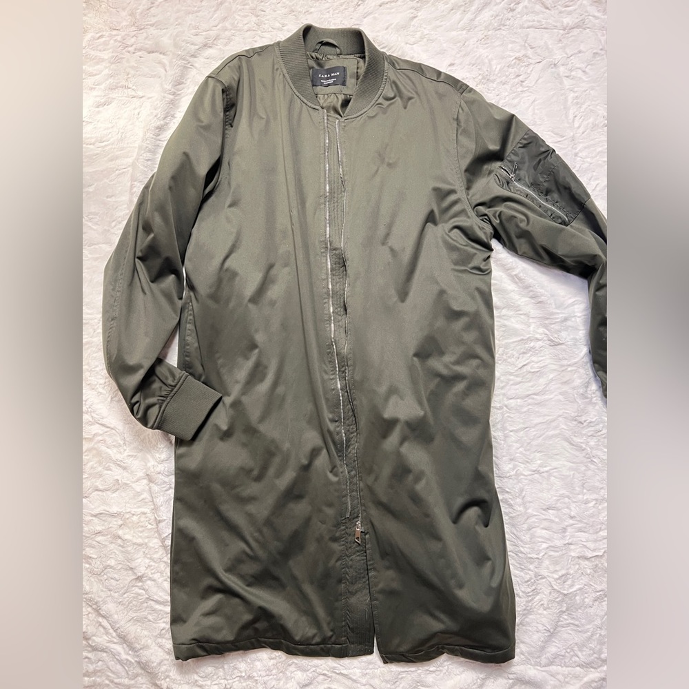 Priced to sell!!! Zara long trench style coat. Very fashionable.